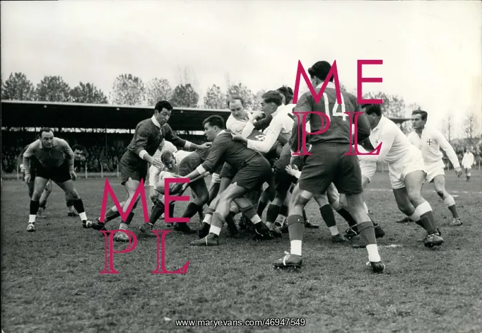 : Rugby - Soccer : Rugby - Soccer