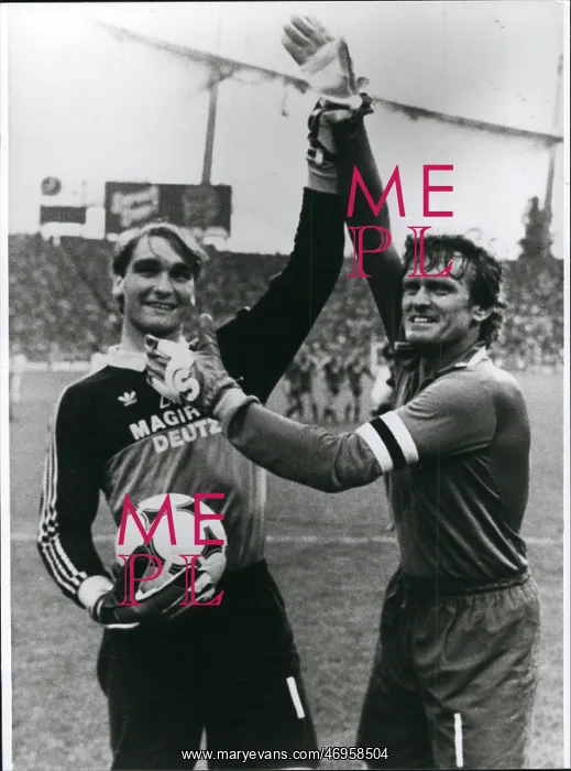 : Rugby - Soccer : Rugby - Soccer