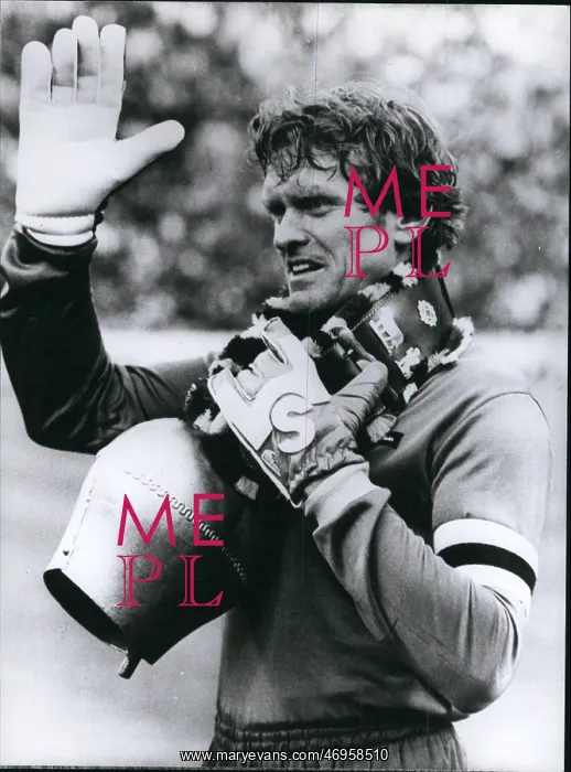 : Rugby - Soccer : Rugby - Soccer