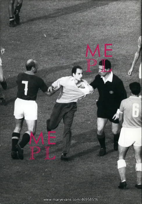 : Rugby - Soccer : Rugby - Soccer