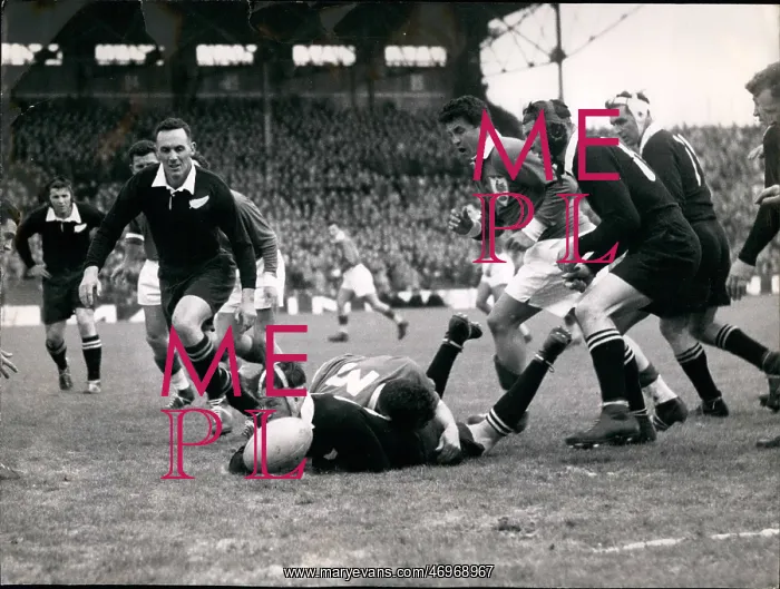 : Rugby - Soccer : Rugby - Soccer