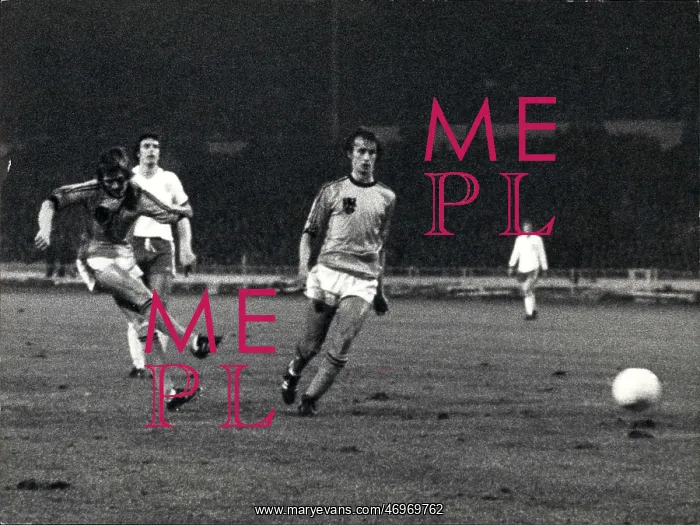 : Rugby - Soccer : Rugby - Soccer