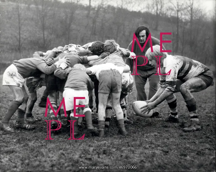 : Rugby - Soccer : Rugby - Soccer