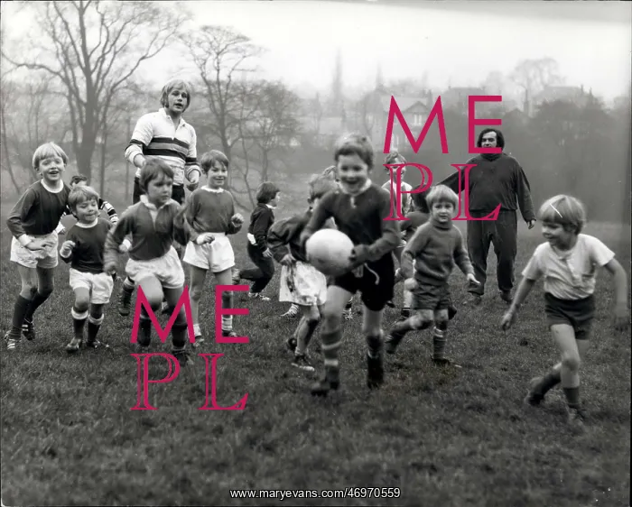 : Rugby - Soccer : Rugby - Soccer