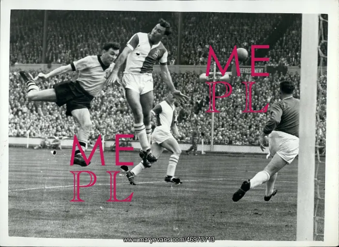 : Rugby - Soccer : Rugby - Soccer