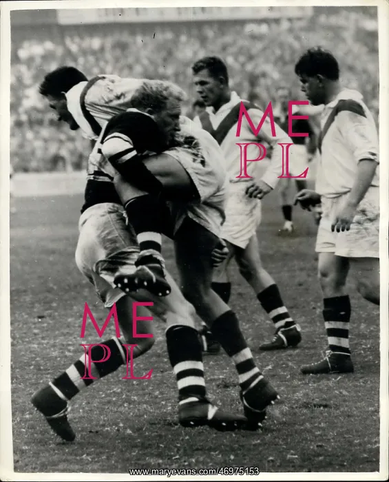 : Rugby - Soccer : Rugby - Soccer
