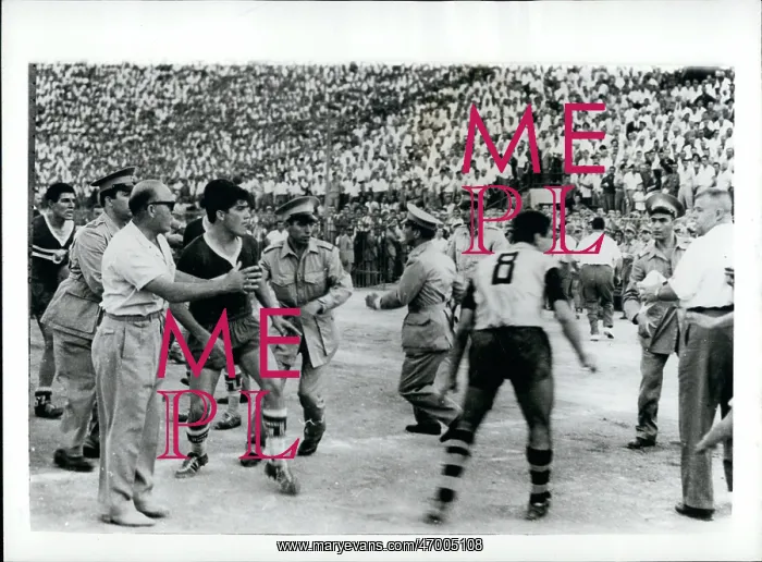 : Rugby - Soccer : Rugby - Soccer