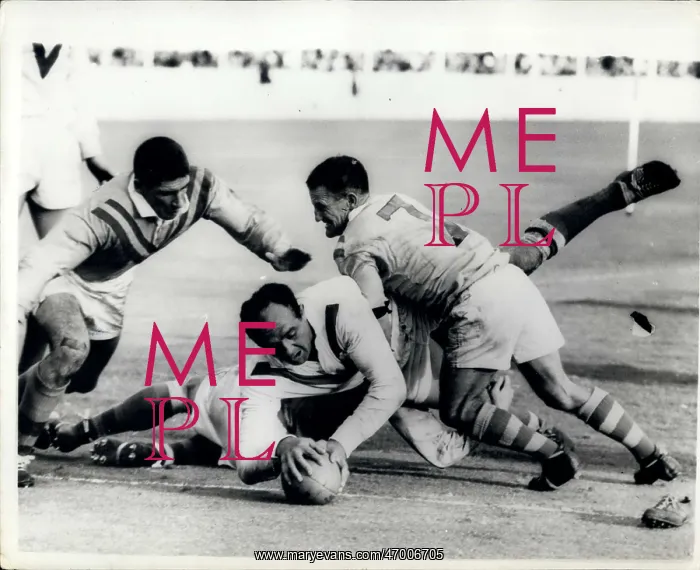 : Rugby - Soccer : Rugby - Soccer