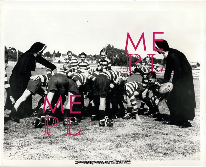 : Rugby - Soccer : Rugby - Soccer