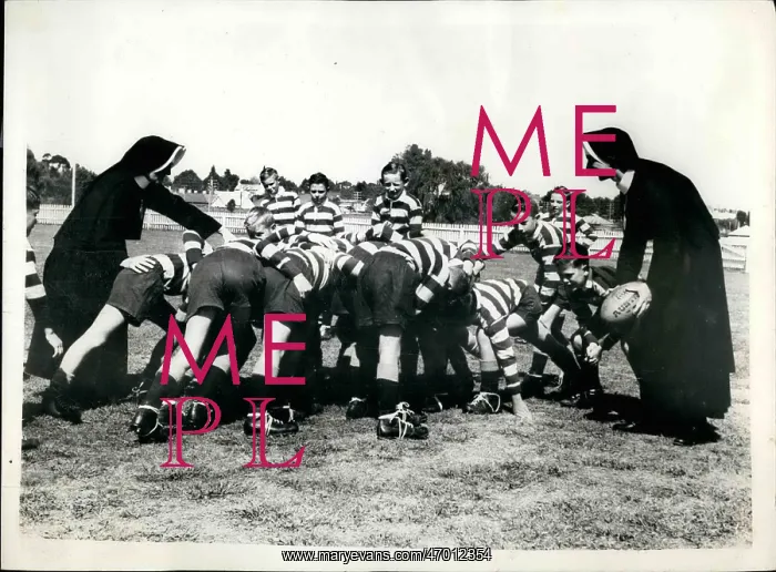 : Rugby - Soccer : Rugby - Soccer