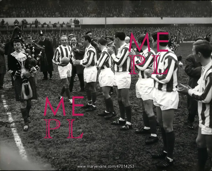 : Rugby - Soccer : Rugby - Soccer