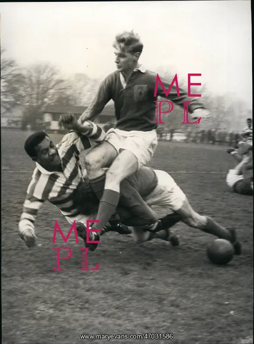 : Rugby - Soccer : Rugby - Soccer