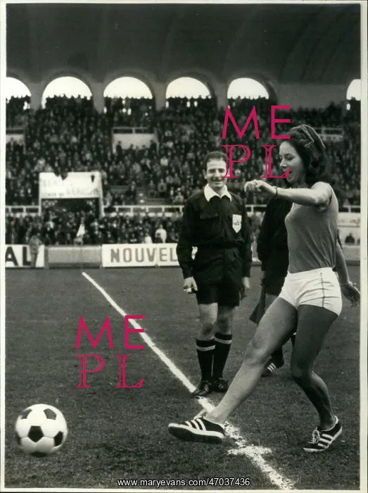 : Rugby - Soccer : Rugby - Soccer