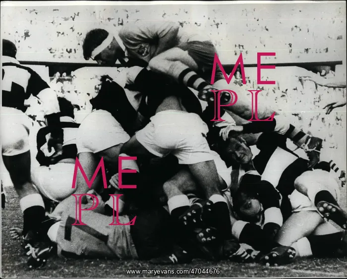 : Rugby - Soccer : Rugby - Soccer