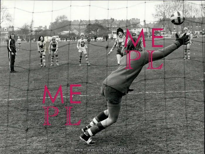 : Rugby - Soccer : Rugby - Soccer