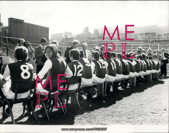 : Rugby - Soccer : Rugby - Soccer