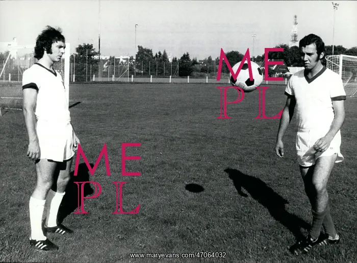 : Rugby - Soccer : Rugby - Soccer