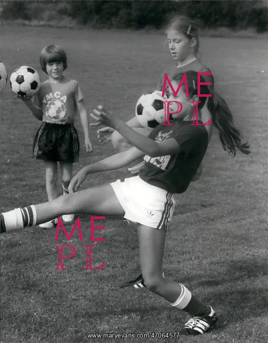 : Rugby - Soccer : Rugby - Soccer