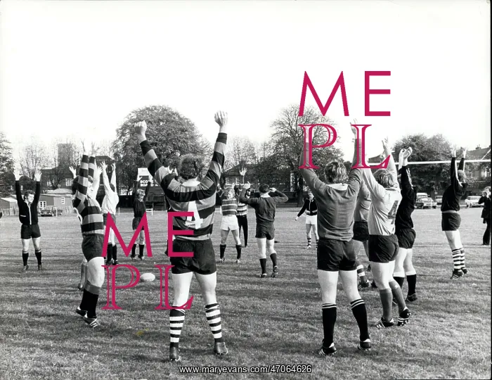 : Rugby - Soccer : Rugby - Soccer