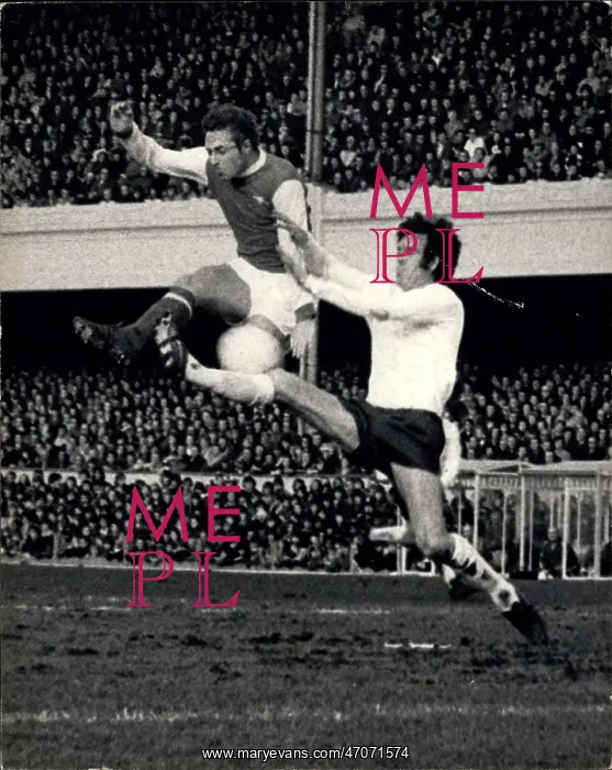 : Rugby - Soccer : Rugby - Soccer