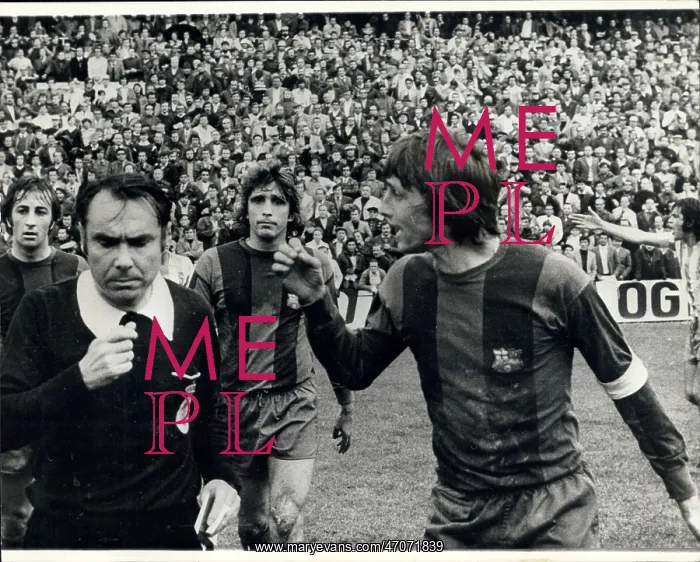 : Rugby - Soccer : Rugby - Soccer