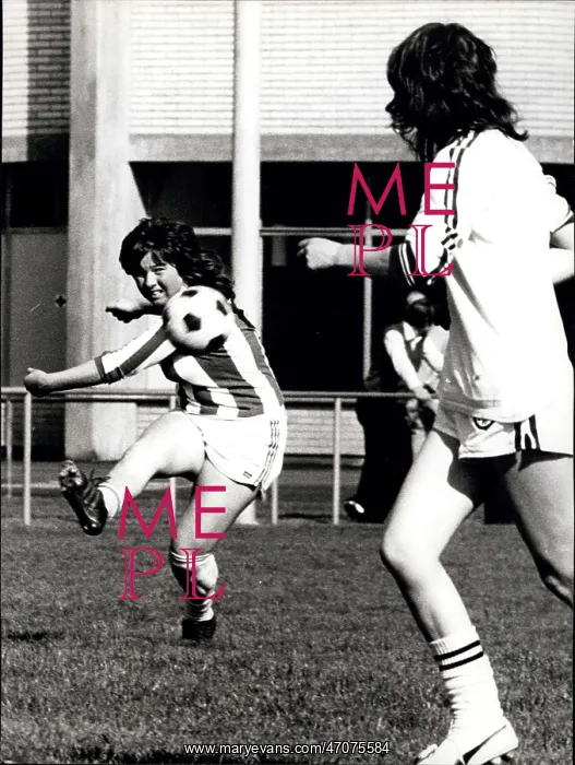 : Rugby - Soccer : Rugby - Soccer