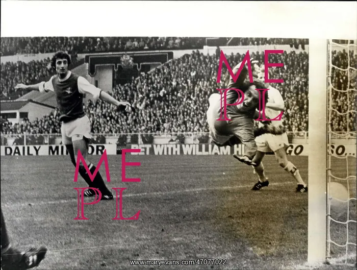 : Rugby - Soccer : Rugby - Soccer