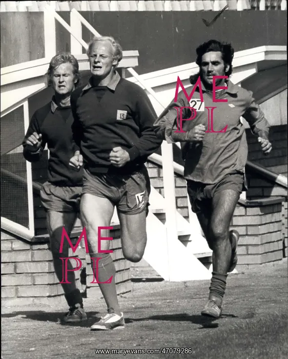 : Rugby - Soccer : Rugby - Soccer