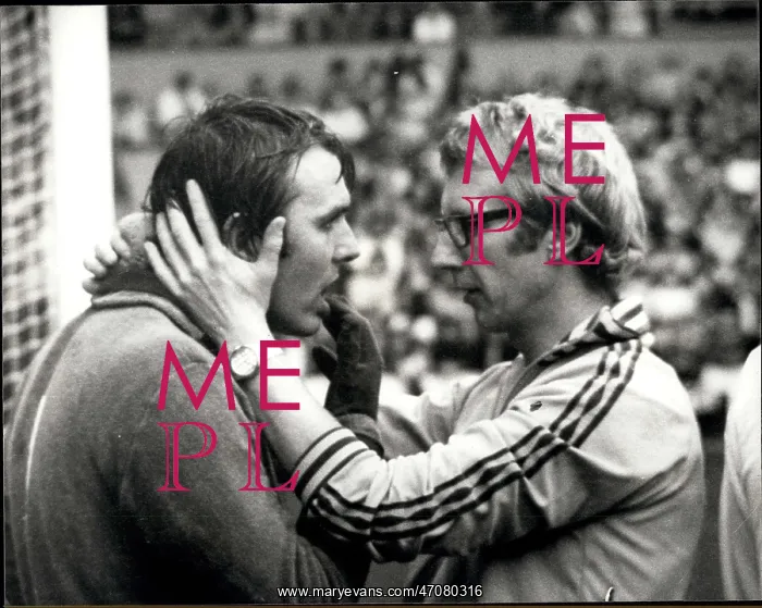 : Rugby - Soccer : Rugby - Soccer