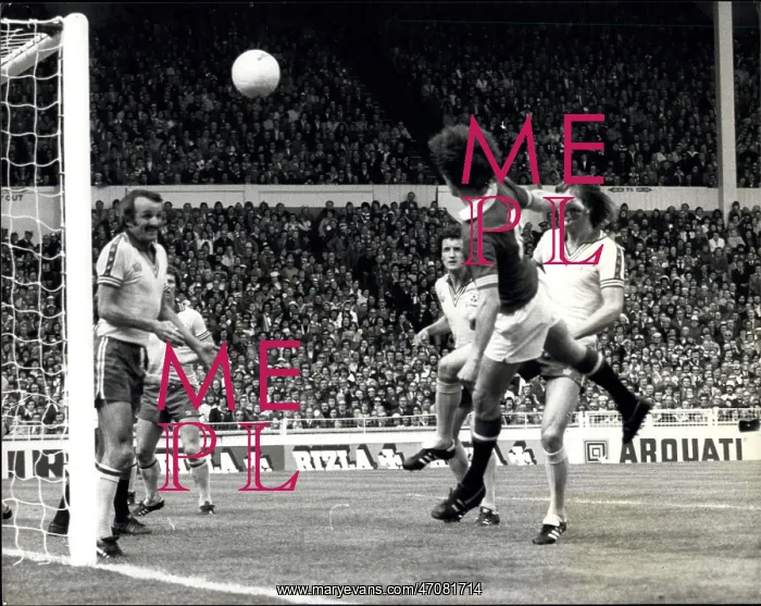 : Rugby - Soccer : Rugby - Soccer