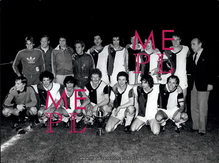 : Rugby - Soccer : Rugby - Soccer