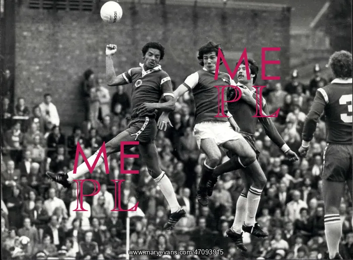 : Rugby - Soccer : Rugby - Soccer