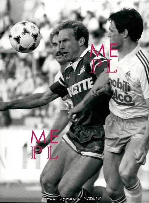 : Rugby - Soccer : Rugby - Soccer