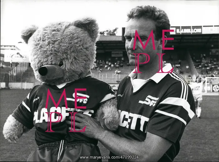 : Rugby - Soccer : Rugby - Soccer