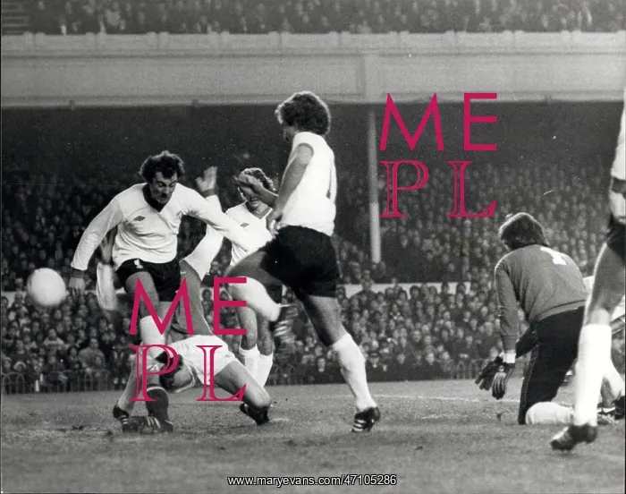: Rugby - Soccer : Rugby - Soccer