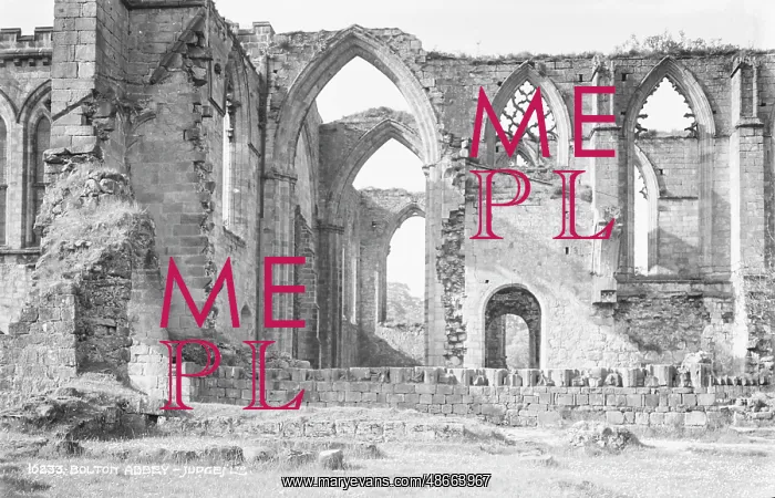 : Ruins of Bolton Abbey : Ruins of Bolton Abbey