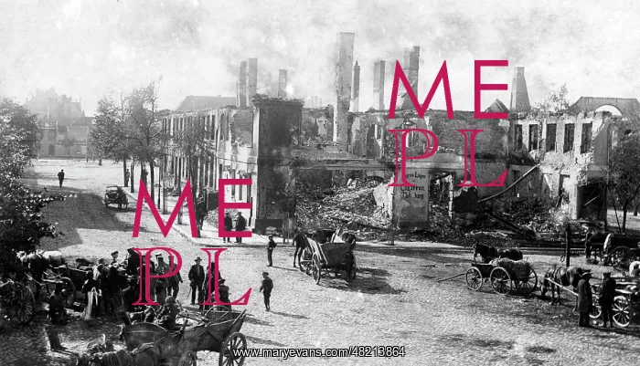 : Ruins at a square in Ortelsburg, 1914 : Ruins at a square in Ortelsburg, 1914