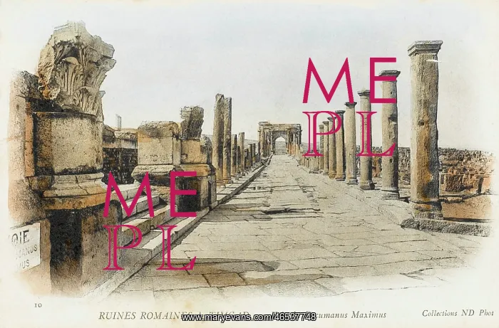 : Ruins of Timgad, Algeria : Ruins of Timgad, Algeria