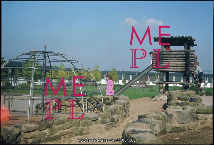 : RUNCORN PLAYGROUND 1972 : RUNCORN PLAYGROUND 1972