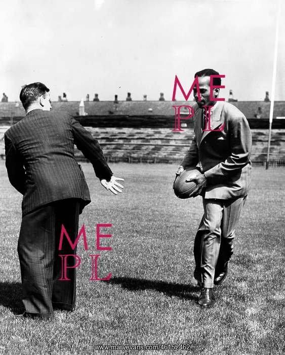 : Runner McDonald Bailey 1920 - : Runner McDonald Bailey 1920 -