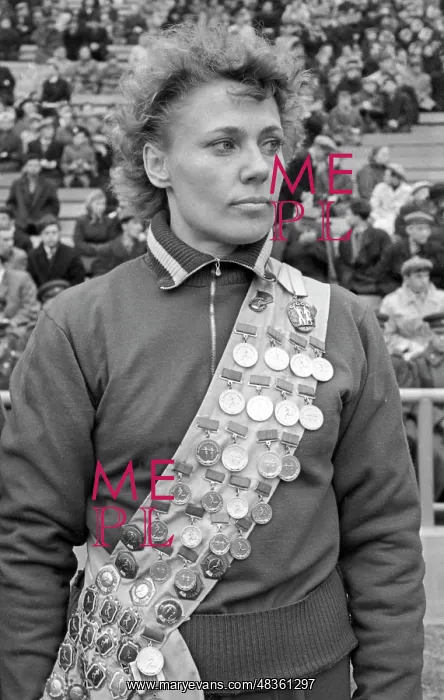 : Runner Nina Otkalenko : Runner Nina Otkalenko
