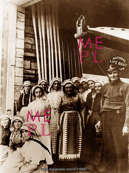  : Runswick Bay - Lifeboat Wives