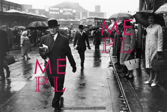  : RUSH HOUR, WATERLOO 1965