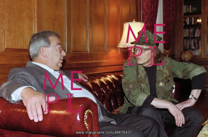 : Russia Foreign Minister Primakov and Russian exile : Russia Foreign Minister Primakov and Russian exile