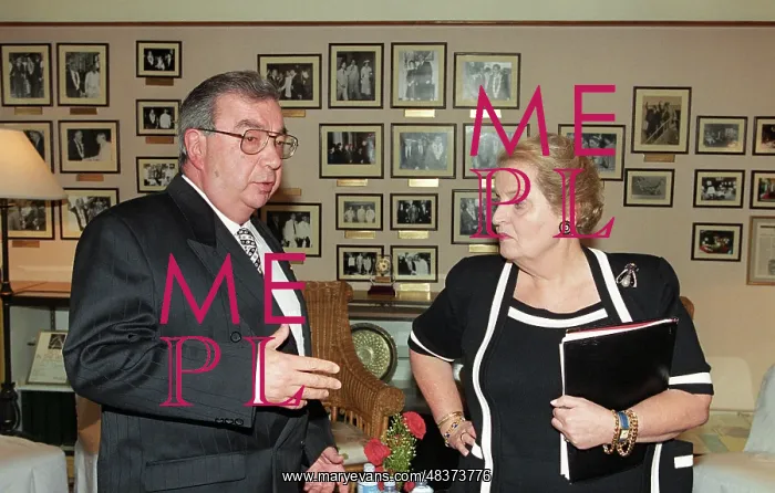 : Russia Foreign Minister Primakov and US Secretary : Russia Foreign Minister Primakov and US Secretary