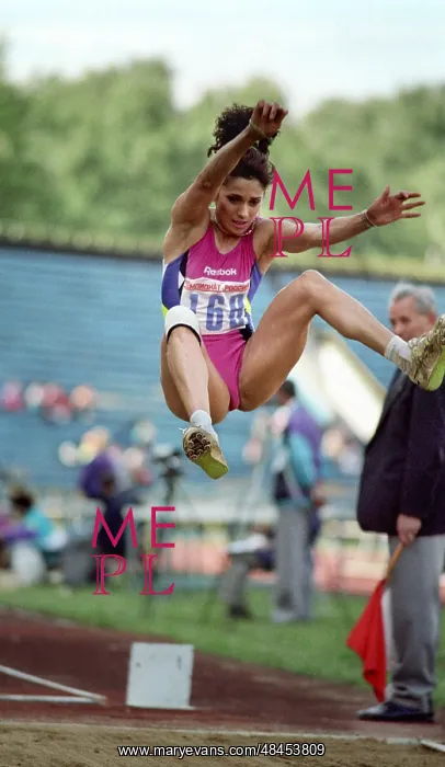 : Russian athlete Yolanda Chen, 1993 : Russian athlete Yolanda Chen, 1993