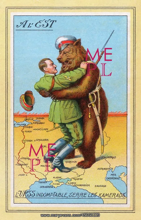 : The Russian bear wrestles Hitler : The Russian bear wrestles Hitler
