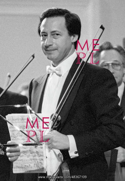 : Russian conductor Vladimir Spivakov, 1992 : Russian conductor Vladimir Spivakov, 1992