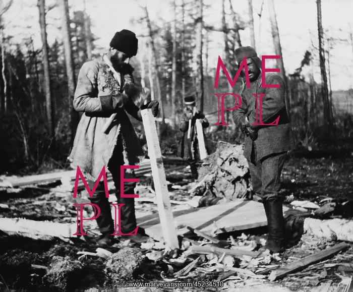 : Three Russian convicts building a camp near ? : Three Russian convicts building a camp near ?