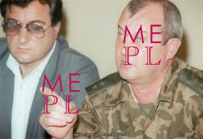 : Russian federal troops commander Konstantin Pulikovsky, 1996 : Russian federal troops commander Konstantin Pulikovsky, 1996